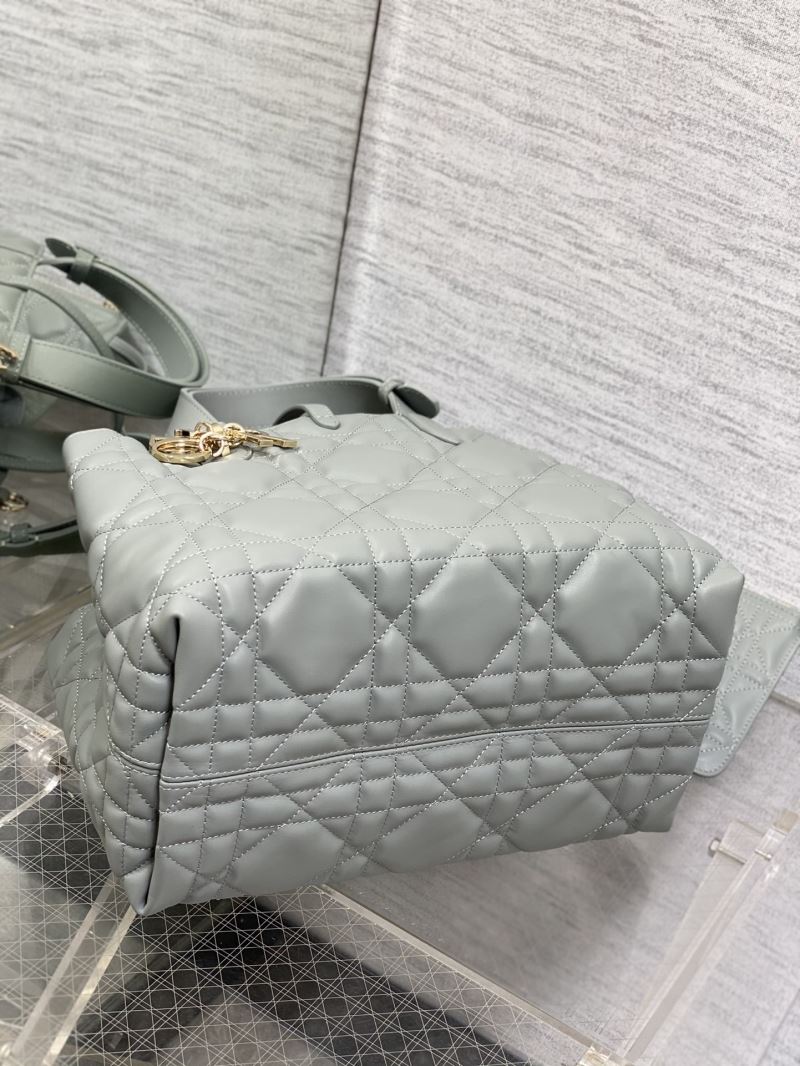 chr1st1an D10r shopping bags